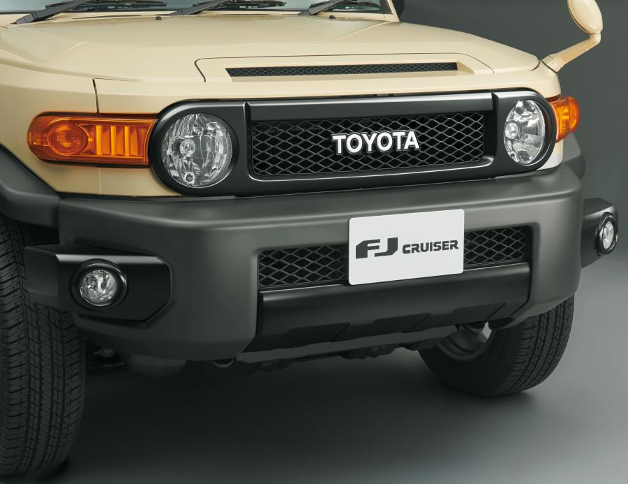 Детали экстерьера Toyota FJ Cruiser Final Edition 2017 года  (JP) (фото 6 из 7)